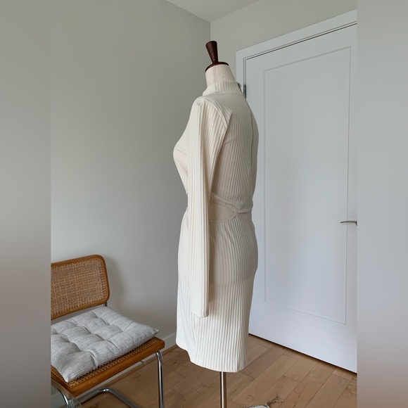 Dream Bandits Dress with Cut-outs. Size Medium. - Picture 5 of 5